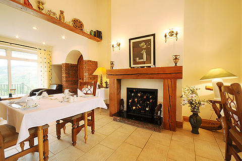 Wicklow Way Lodge, Oldbridge. County Wicklow | The Dining Room